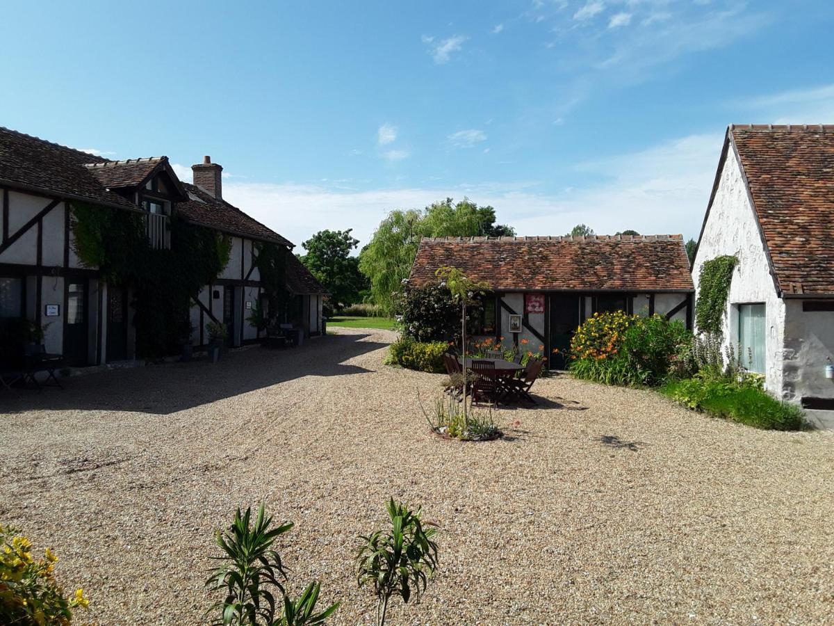 La Belviniere Chambres Et Table D'Hotes Tour-en-Sologne Exterior foto